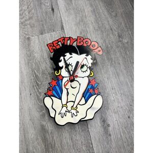 Vintage Betty Boop Wall Mounting Plastic Clock In Working Condition Legs Missing